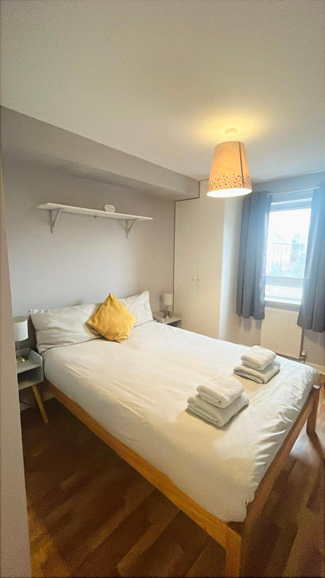 Modern Spacious Retreat Full Fibre Wi-Fi & Free Parking EDI Eksteriør bilde