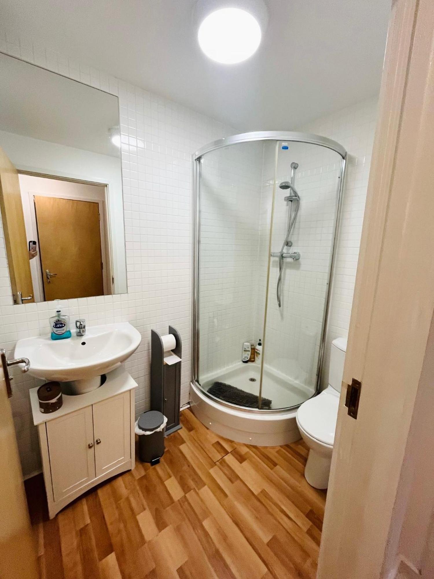 Modern Spacious Retreat Full Fibre Wi-Fi & Free Parking EDI Eksteriør bilde